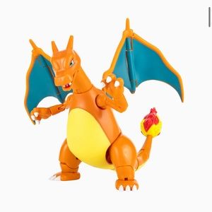 Pokémon Charizard figure